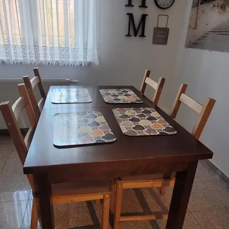 Apartment Latarnik *