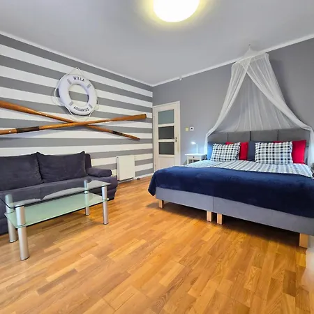 Aquarius - Latarnik *