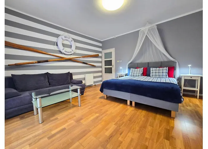 Aquarius - Latarnik *